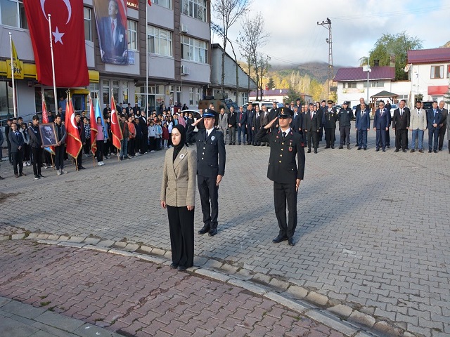 Cumhuriyetimizin Kurucusu Ulu Önder Gazi Mustafa Kemal Atatürk, Ölümünün 85. Yıl Dönümünde Saygı ve Özlemle Anıldı